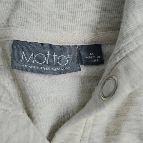 Motto snap up short sleeve jacket - Picture 3 of 7